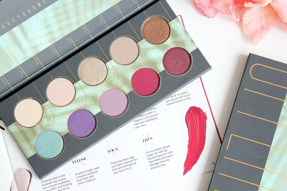 Палетка теней huda beauty lilac. Палетка millefee. Палетка millefee. Палетка революшн цветная. Тени рефилы белорусская косметика.