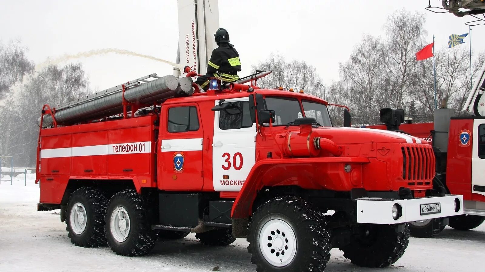 Пожарная машина 5110dks. Пожарная машина АС-60 (Донг-Фенг). Автоцистерна 806 (АЦ-4,2-53а). Урал 5557 СПСЧ. Пч т