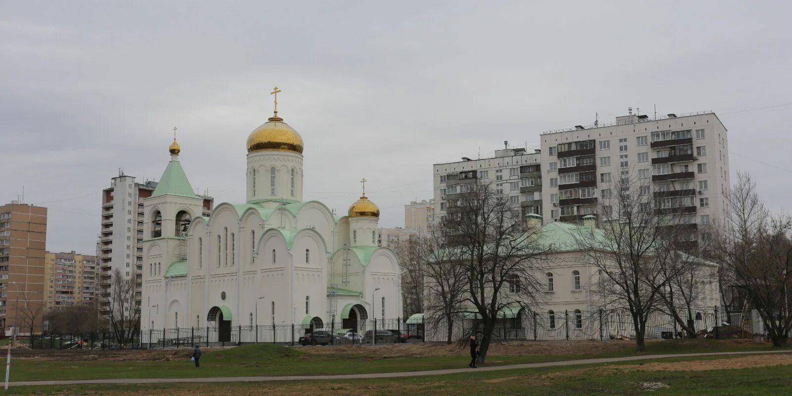 Храм Андрея Боголюбского на Волжском бульваре. В храм Святого Андрея Боголюбского на Волжском бульваре. Храм князя Андрея Боголюбского. Церковь Андрея Боголюбского в Текстильщиках.