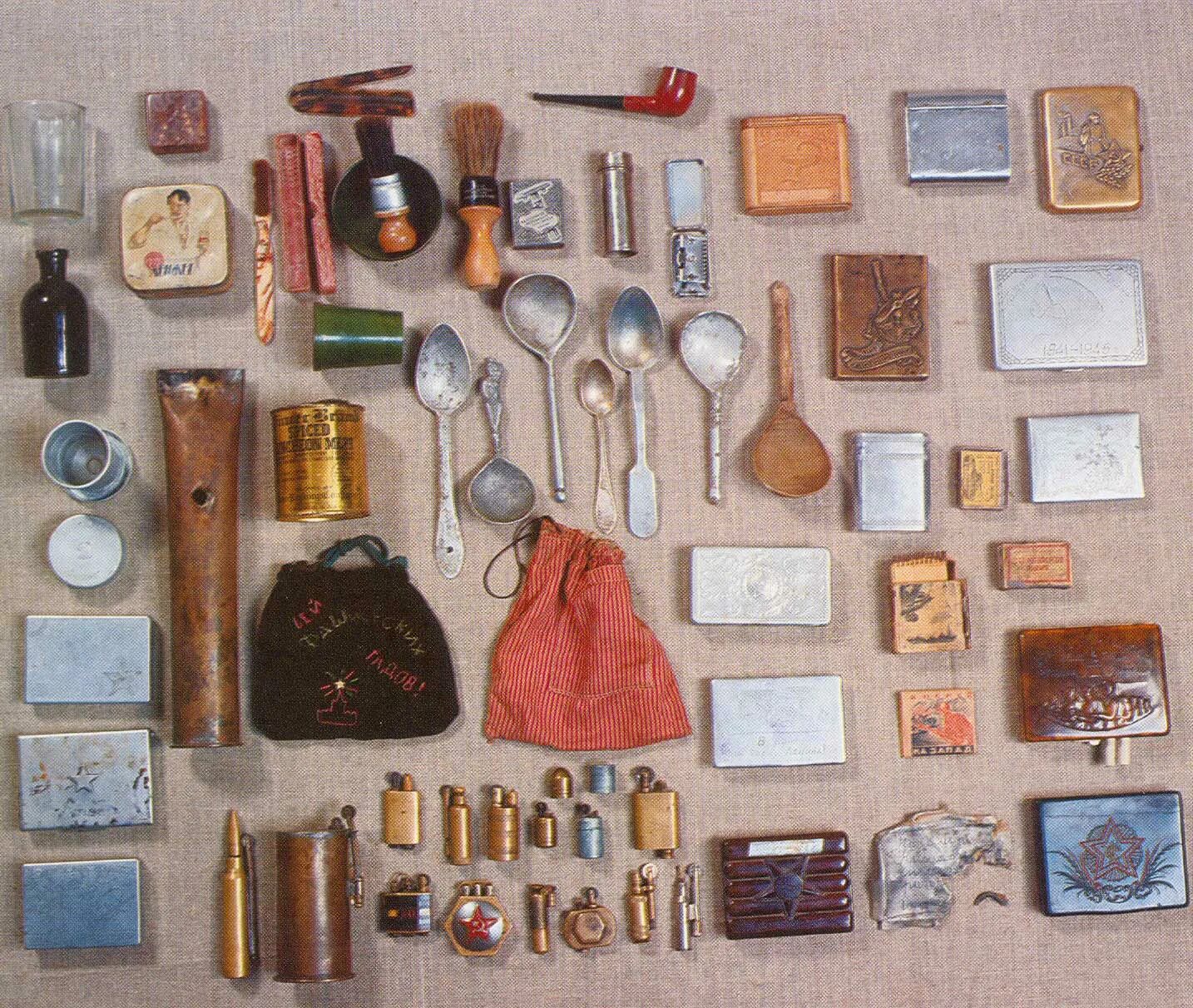 военный натюрморт. древние вещи. старые вещи антиквариат. вещмешок ркка 1941. коллекция старинных вещей.