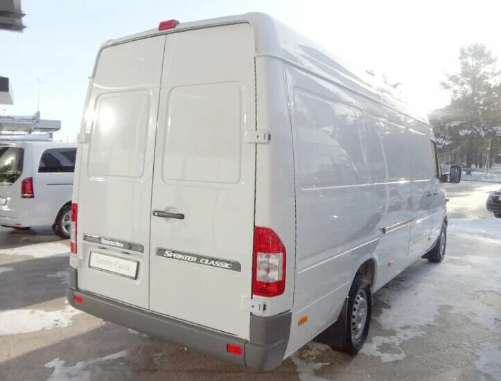 Mercedes-benz sprinter. Мерседес спринтер 514 furgon. Mercedes sprinter 216. Мерседес спринтер классик 311. Мерседес спринтер классик фургон.