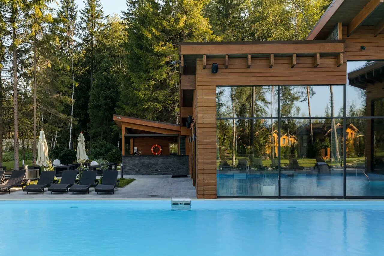 Загородный отель лес арт резорт. Les resort отель подмосковье. Отель лес арт резорт в подмосковье. Спа лес арт резорт подмосковье. Загородный отель лес арт резорт.