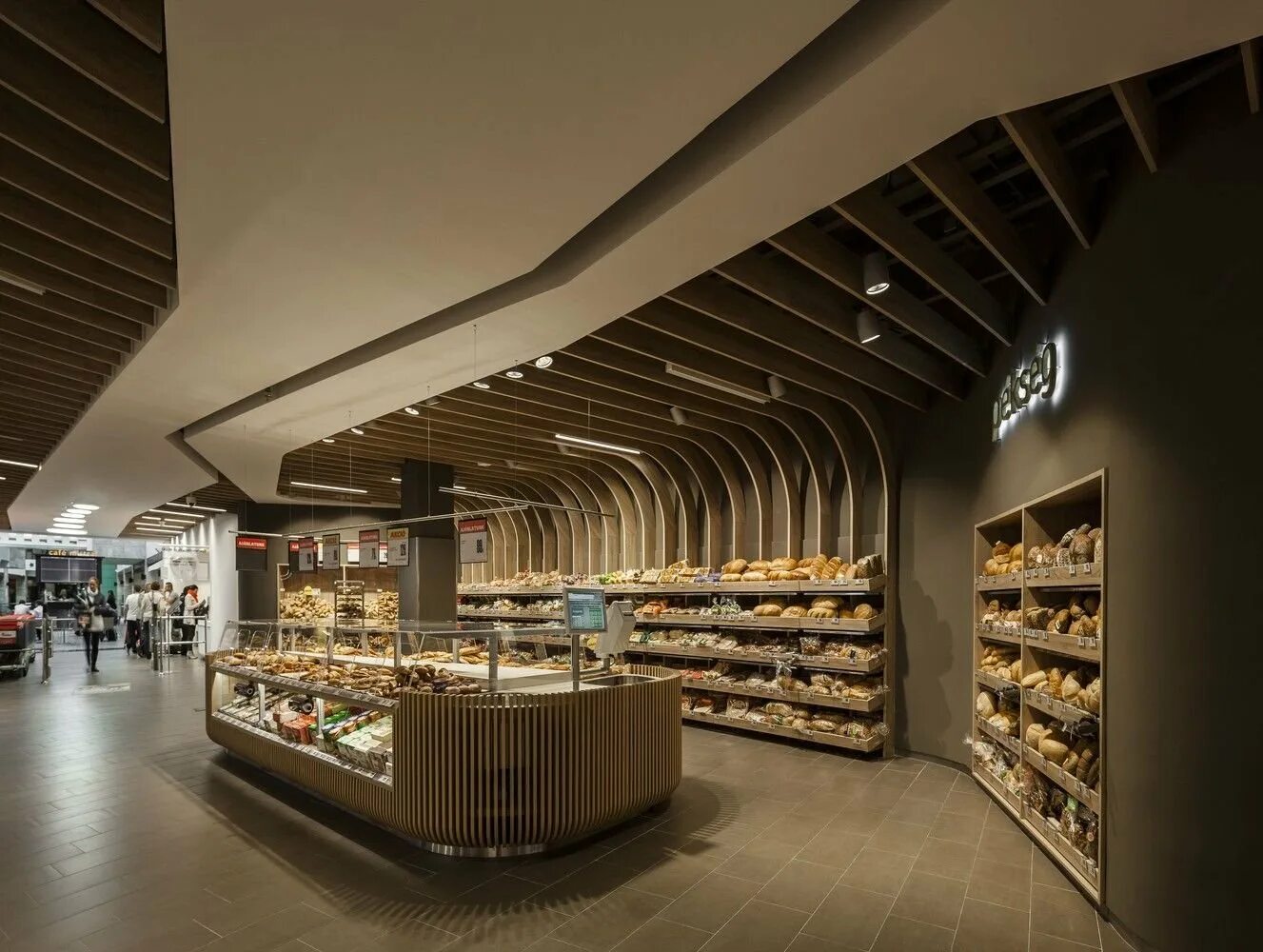 Интерьер минимаркета. Полки супермаркета. Магазин продуктов внутри. Fmcg товары. Фотомагазин обуви.