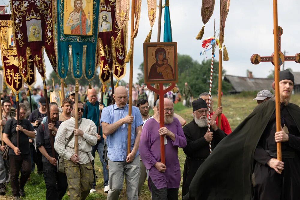 Крестный ход (Церковь Покрова-на-Лузе). Католический крестный ход. Шествие крестного хода. Ермишь Церковь Матушка крестный ход.