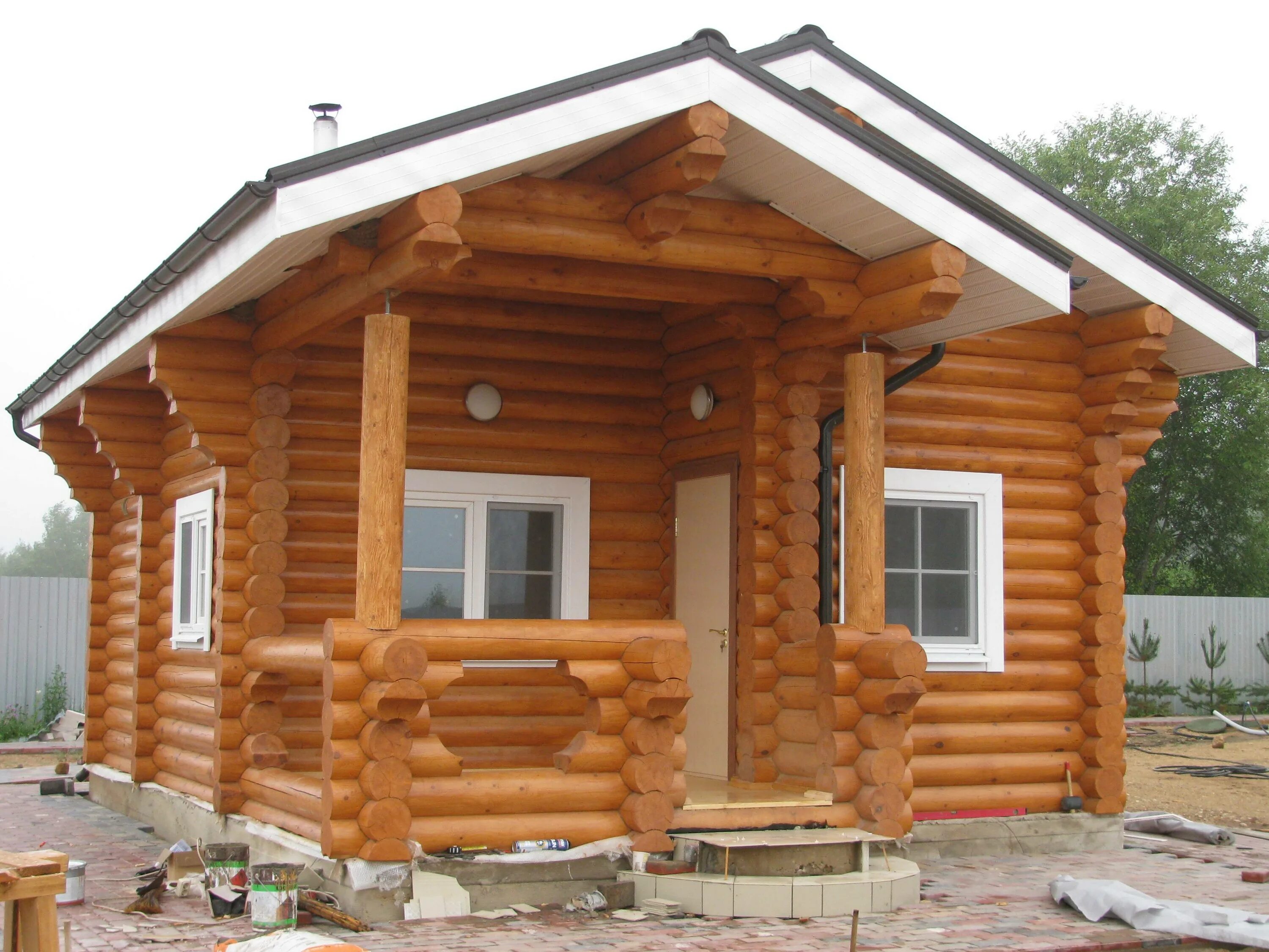 Оцилиндрованные срубы бань
