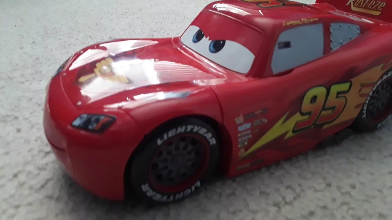 Cars 3 Lightning MCQUEEN crash. Lightning MCQUEEN crash. Cars 3 crash Scene. Lightning MCQUEEN crash Scene.