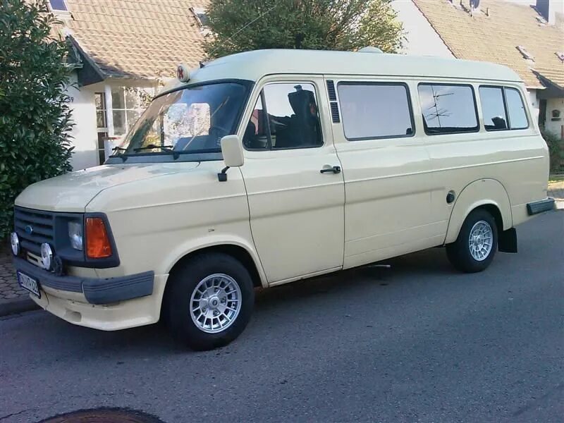 Форд транзит 1 купить. Ford Transit mk2. Форд Транзит мк1. Форд Транзит мк2 кемпер. Форд Транзит МК 3.