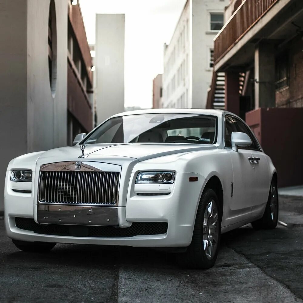 Rolls royce phantom black bison. Машина роллс ройс 2022. Rolls royce phantom 2019. Ты дороже чем ройс ройс. Роллс ройс эстетика.