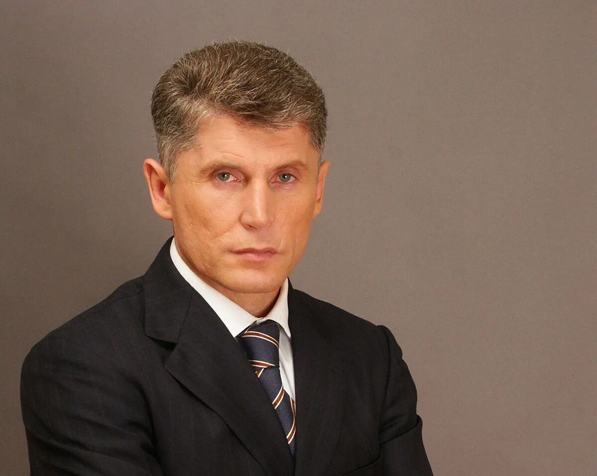 Олег кожемяко. Губернатор приморского. Кожемяко губернатор приморья. Олег кожемяко владивосток. Губернатор приморского.