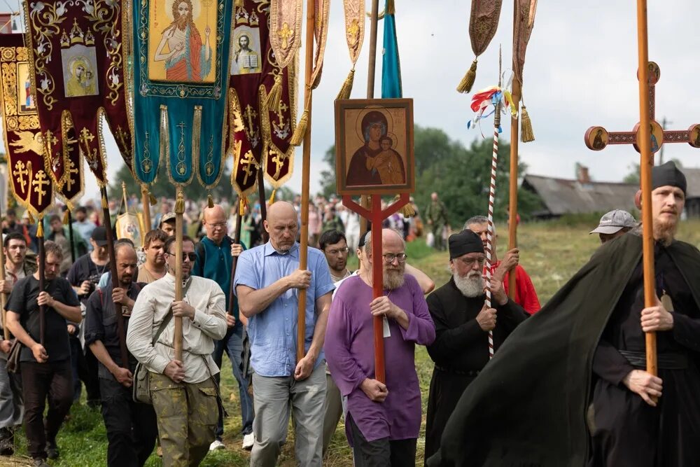 Крестный ход в твери 4 ноября. Крестный ход севастополь. Ермишь церковь матушка крестный ход. Прошел крестный ход. Крестный ход санкт-петербург 2023.