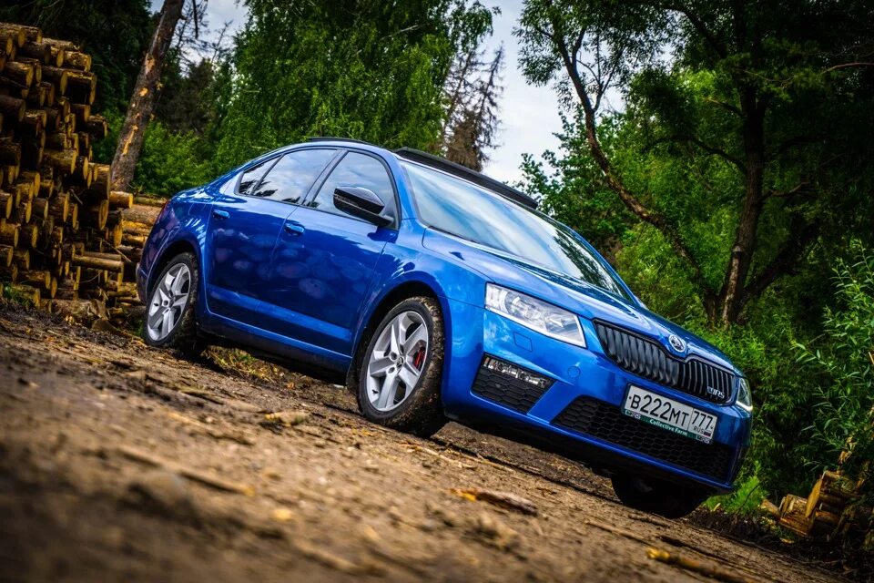 Skoda octavia rs 2019. Škoda Octavia RS a7. Skoda Octavia a8 RS. Škoda Octavia a7 RS Blue.