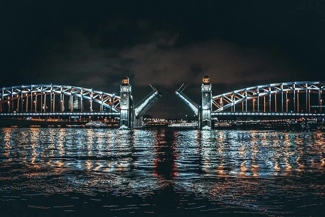 Некоторые из мостов санкт. Мосты санкт-петербурга. финляндский мост в петербурге. большеохтинский мост в санкт-петербурге. мосты санкт перетрубрг.