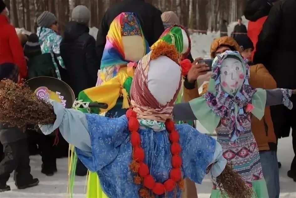 Кукла Масленица парк Гагарина. Конкурсы на Масленицу. Соревнования на Масленицу. Современная Масленица кукла. Масленица майкоп