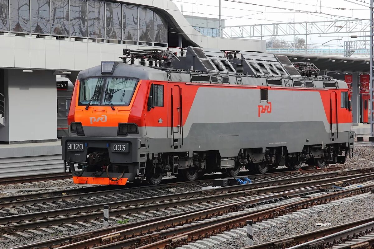 Эп 00. Электровоз эп20-001. 5. Эп1 депо горячий ключ. Пассажирский локомотив эп20.