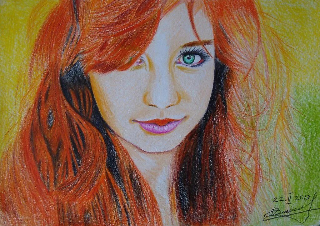Рисование цветными карандашами портрет. Портрет девушки цветными карандашами. Рыжая девушка портрет. Лицо девушки рисунок цветной.