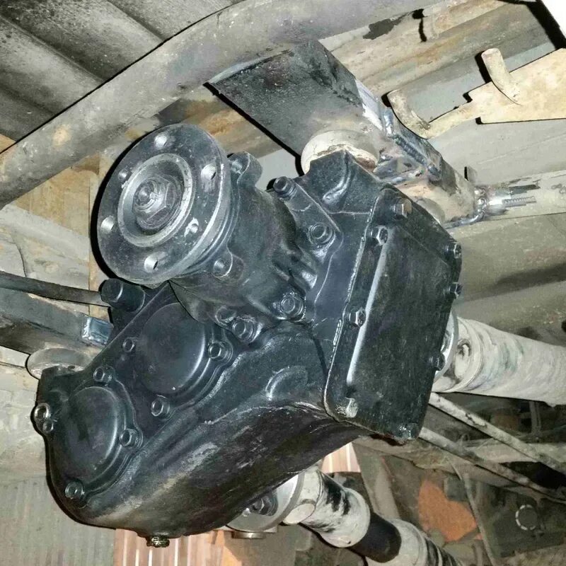 3 опора раздатки на ниву. Установка раздаточной коробки. Установка раздаточной коробки. Установка раздаточной коробки. Раздаточная коробка ваз 2121 нива.