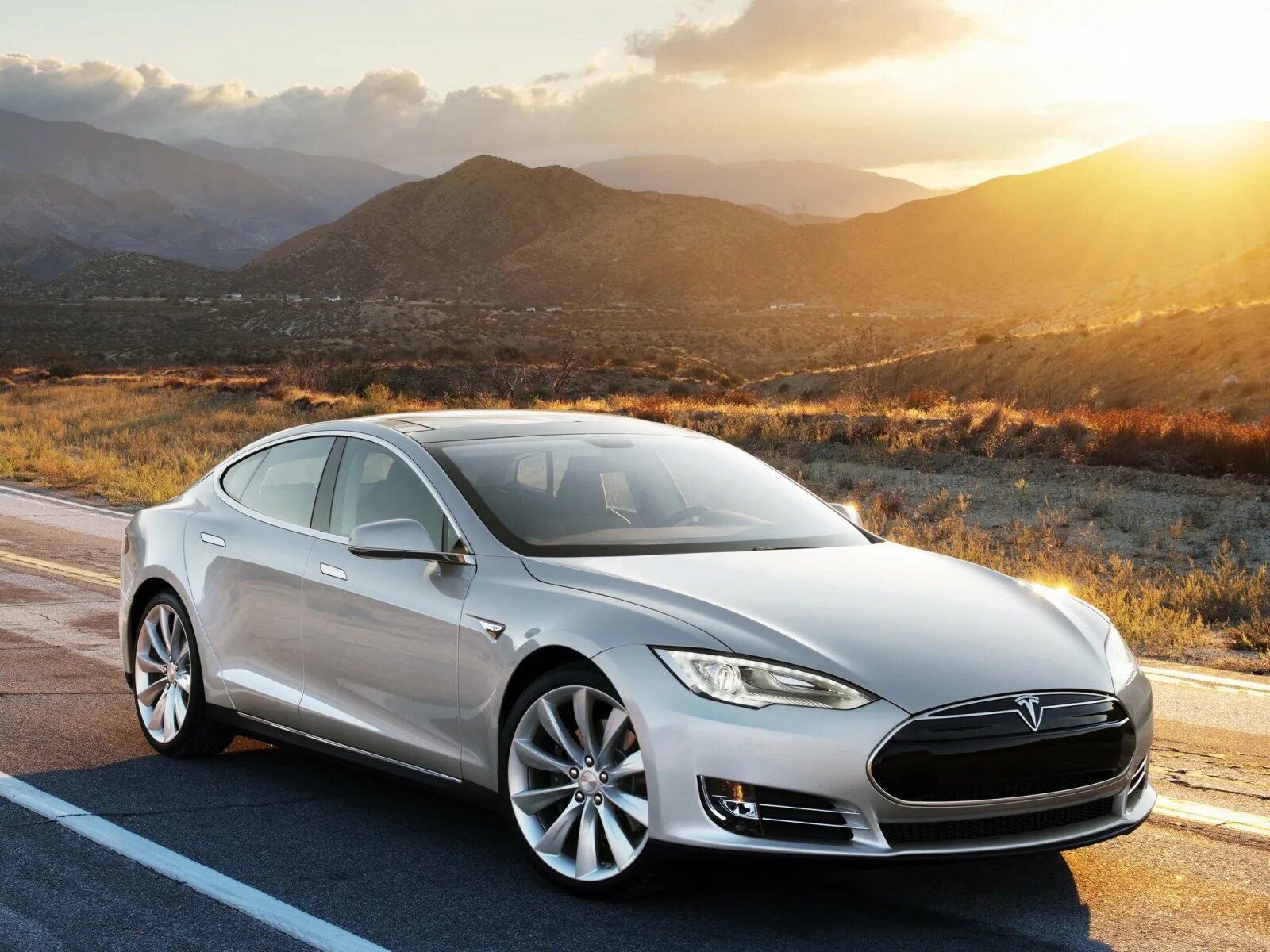 Машина тесла фото. Тесла модель с 2012. Tesla model 5. Электромобиль Тесла. Тесла s 4k.