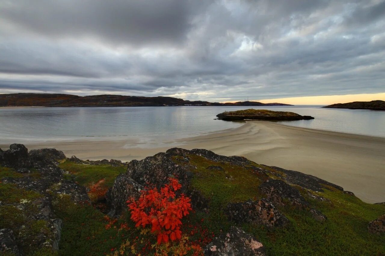 Кольского полуострова в баренцевом море. Кольский полуостров териберка. Кольского полуострова в баренцевом море. Заполярье кольский полуостров. Кольского полуострова в баренцевом море.