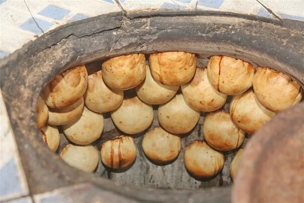 Тандырная самса симферополь. Тандыр охотник самса. Тандыр самса лосино. Тандырная самса tomchi. Самса тандырная.