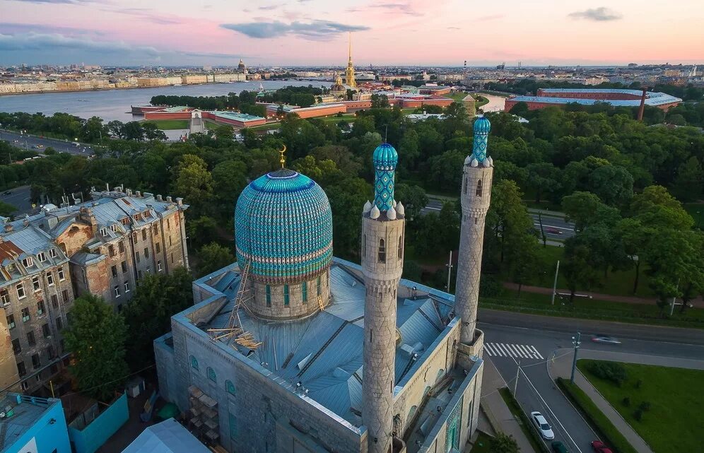 Мечеть спб горьковская. Соборная мечеть Санкт-Петербурга. Мечеть в Санкт-Петербурге на Горьковской. Мечеть на Кронверкском проспекте. Соборная мечеть на Горьковской.