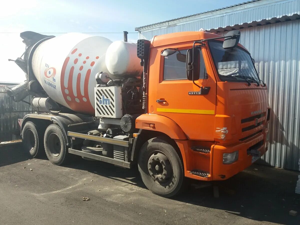 Камаз миксер цену. Камаз 65115 бетоносмеситель. камаз 65115 бетономешалка. автобетоносмеситель камаз 65115. камаз 6520 бетономешалка.