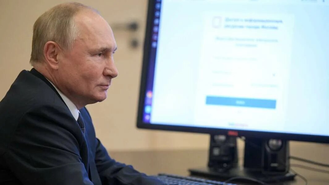 Минюст включил две ЛГБТ-группы в реестр иноагентов - РИА Новости, 24.12.2021