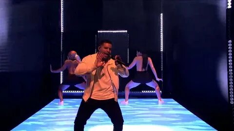 Drake dancing
