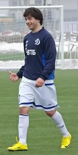 Азаров футболист