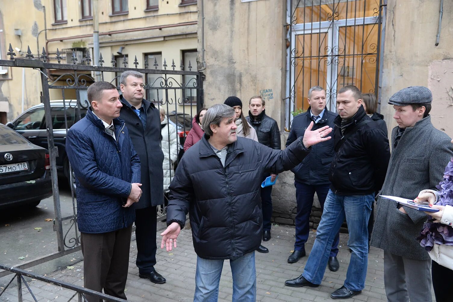 ЖКС 1 Петроградского района. Гужа Петроградского района. Директор Гужа Петроградского района Санкт-Петербурга. Жкс 3 центрального района