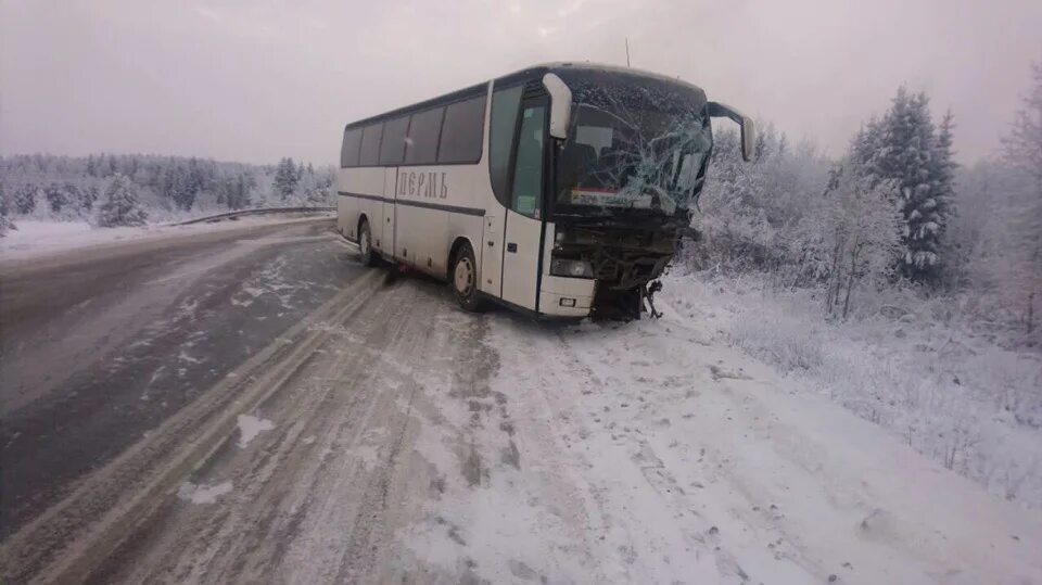 Билет на автобус пермь кудымкар. Автобус Пермь Кудымкар. Авария с автобусом Пермский край. Автобус Пермь Гайны. Автобусы в Кудымкаре.