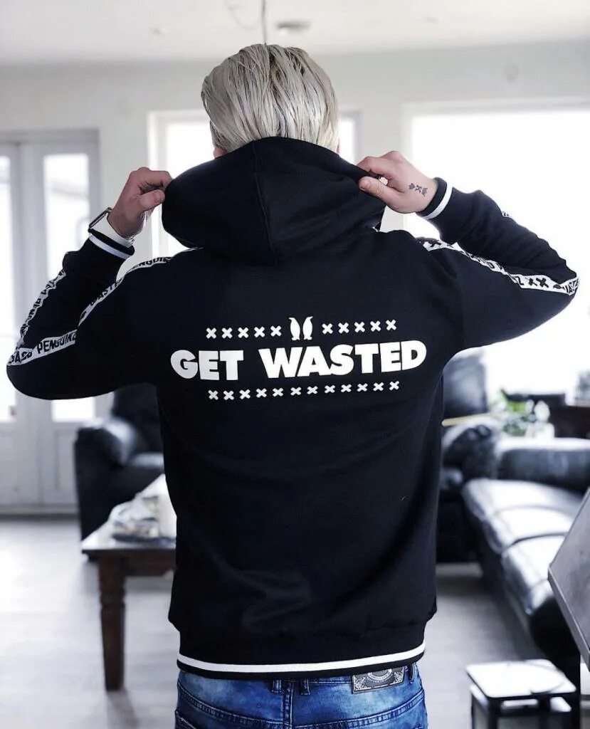 Get wasted 3. Wasted penguinz. get wasted. wasted fans рубашки.
