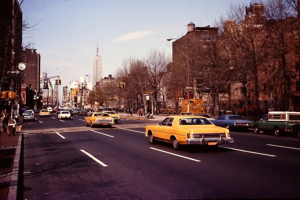 It s a new york. Улицы нью йорка 60х. Нью йорк 1970 год. Нью йорк 60-70х город. Улицы нью йорка 1970е.