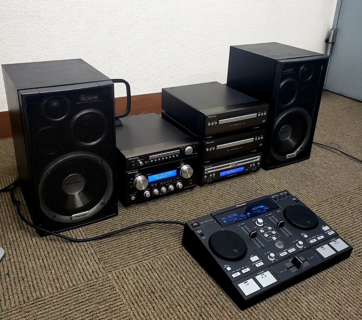 Pioneer m515. Блочный музыкальный центр VSX Pioneer-x717. Pioneer m601. Pioneer vs70 Compact Mini component. Pioneer x7