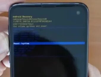 Your device is corrupt сяоми. Ваше устройство повреждено ему нельзя доверять. Нельзя доверять людям. Ваше устройство повреждено ему нельзя доверять. Волк нельзя верить.