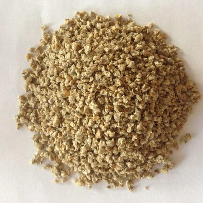 Комбикорм крупка. Перепелиный комбикорм. Полнорационный комбикорм для кур несушек. Комбикорм крупка. Комбикорм пк 1-2 для кур несушек.