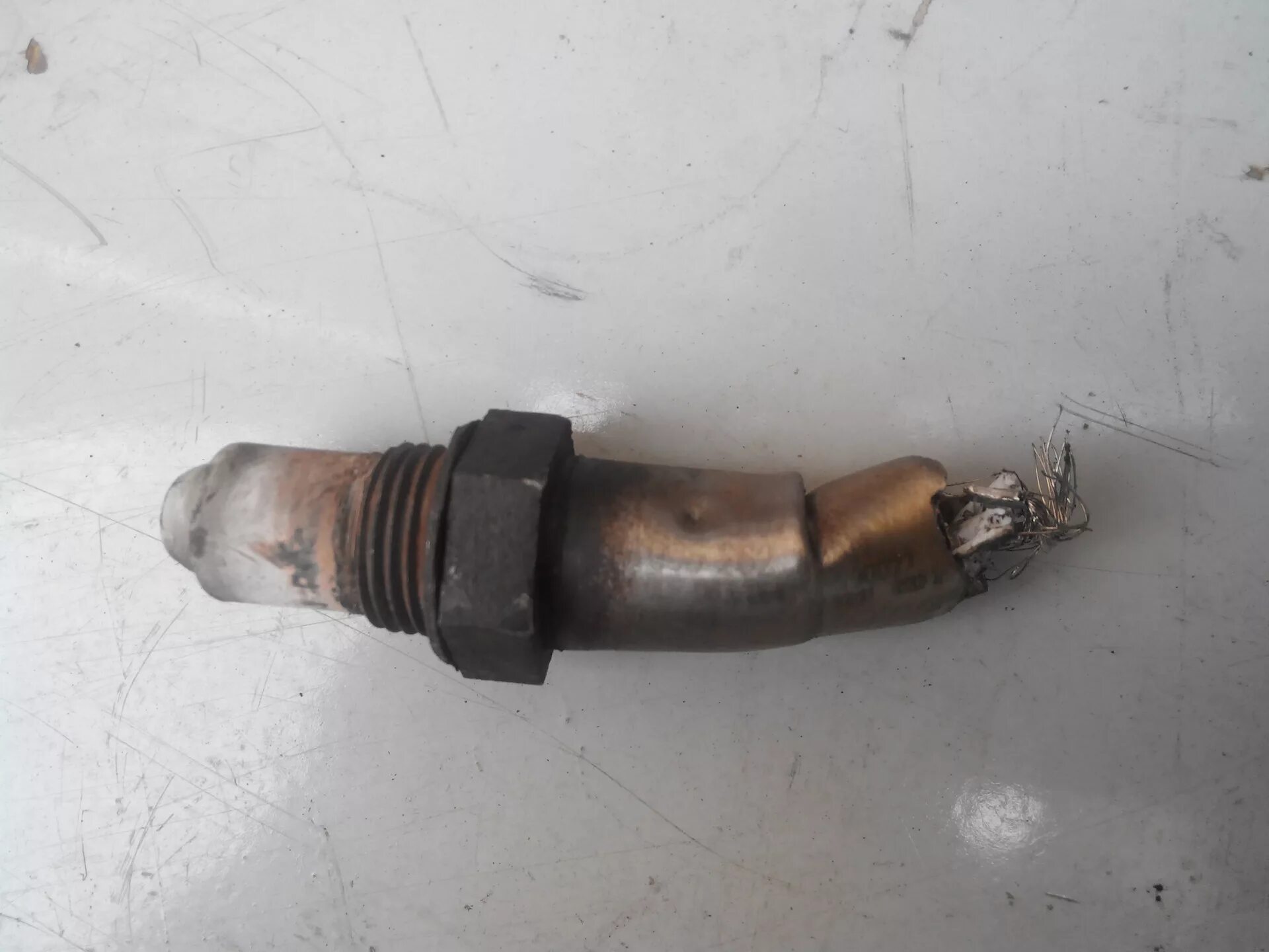 Шкода лямбда зонд 1. Датчик кислорода шкода фабия 1. Лямбда зонд шкода фабия 1. Skoda fabia 2 1. 4.