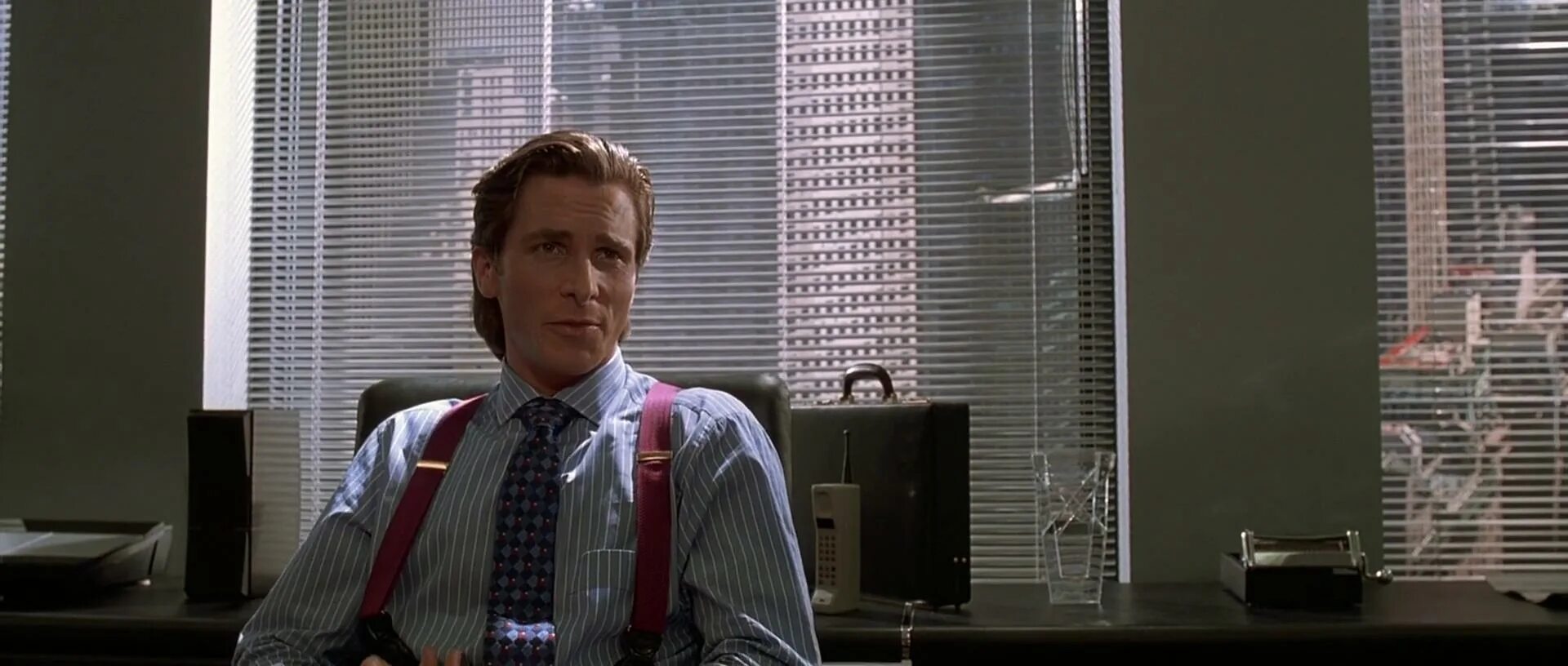American psycho english. Американский психопат патрик бейтман сигма. Патрик бейтман. Американский психопат лого. American psycho english.