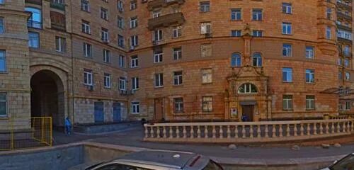 Аренда и продажа коммерческой недвижимости площадью 5500 метров - 2850 предложен