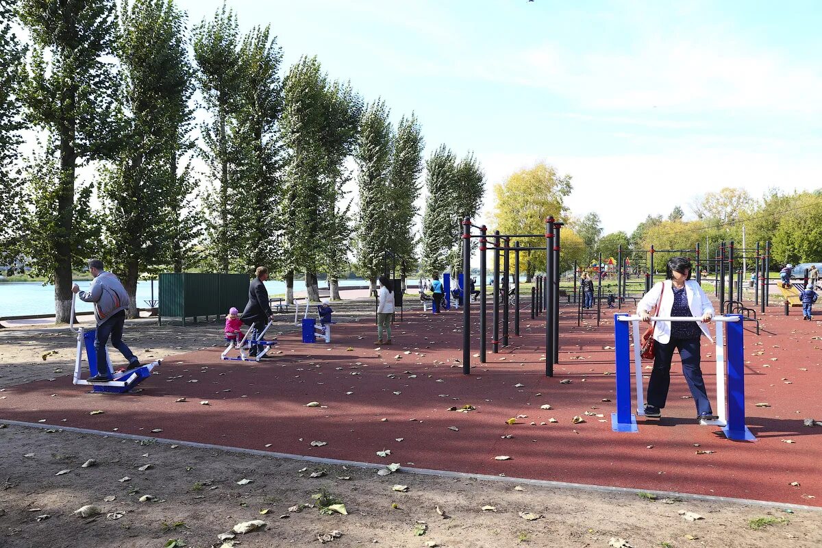 Кропоткин тверь. Спортплощадка во дворе тверь. спортивная площадка, тверь. спортивная площадка муром. плохая спортивная площадка.