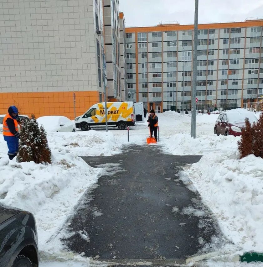 Новости в красногорске московской области сегодня свежие. Снежком Красногорск 2022. Красногорск снег. Снежок Красногорск. Снег в Красногорске район в 2022.