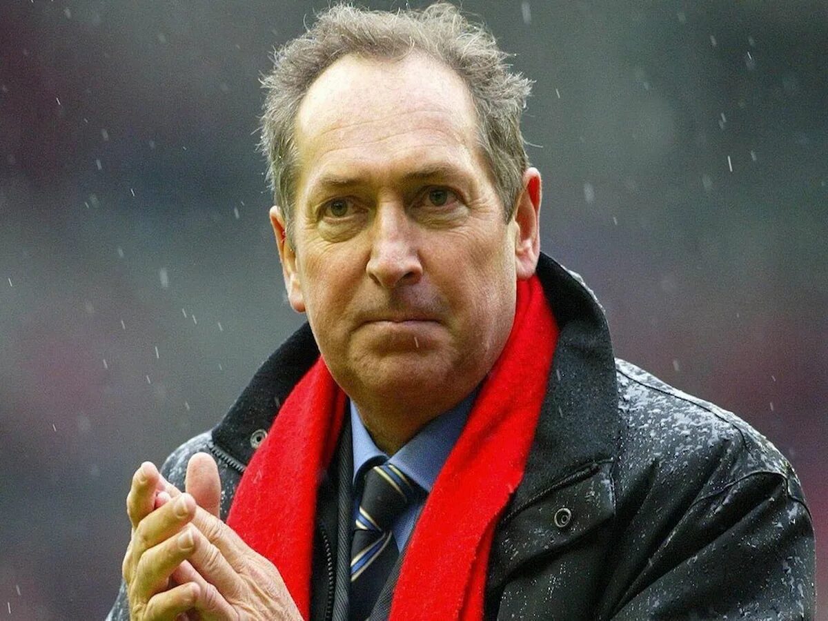 Каждый бывший тренер. Гус хиддинк. Каждый бывший тренер. Властимил петржела. Роберто манчини итальянский футболист.