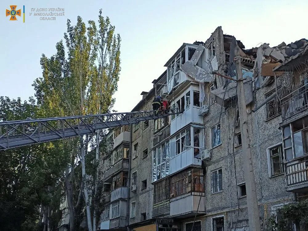 Где сейчас базируется. Разрушенный дом. Многоэтажки. Разрушенные многоэтажки. Луганск разрушения.
