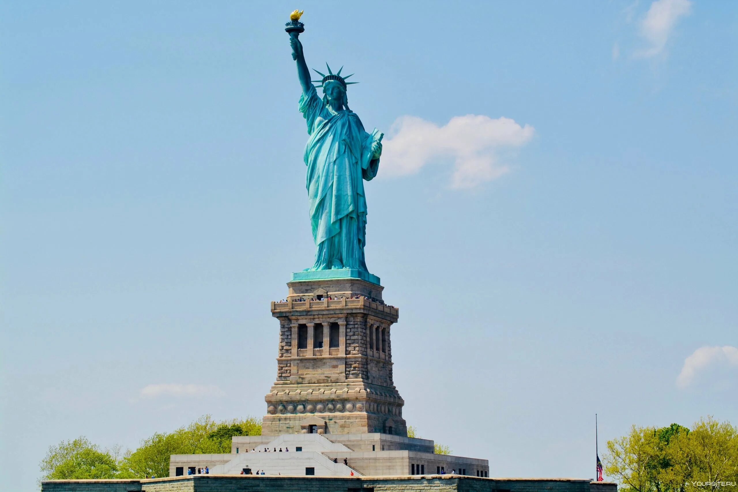 Страна где статуя свободы. Статуя свободы Нью-Йорк. Бартольди статуя свободы. Гюстав Эйфель статуя свободы. Статуя независимости США.