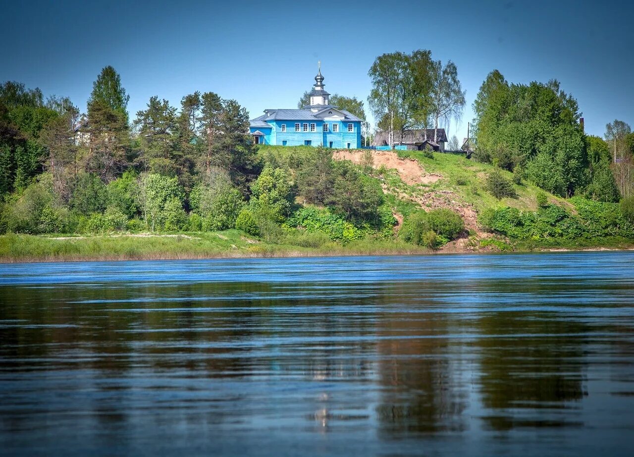 устюг великий в тучах. великий устюг набережная панорама. в-устюг набережная фотографии. мыс быка великий устюг. устюг река сухона.