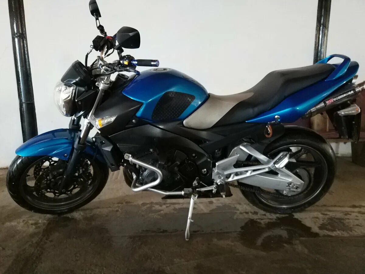 Сузуки 400 купить бу. Suzuki GSR 400. Suzuki GSR 400 синий. Suzuki GSR 600 2009. Suzuki gsr400 2009г.