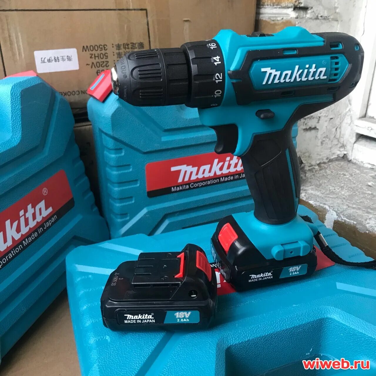 Шуруповерт макита какой лучше. Шуруповерт Makita 18v. Макита шуруповерт аккумуляторный 18. Шуруповерт Макита 18v. Шуруповерт Makita 18v 2a.