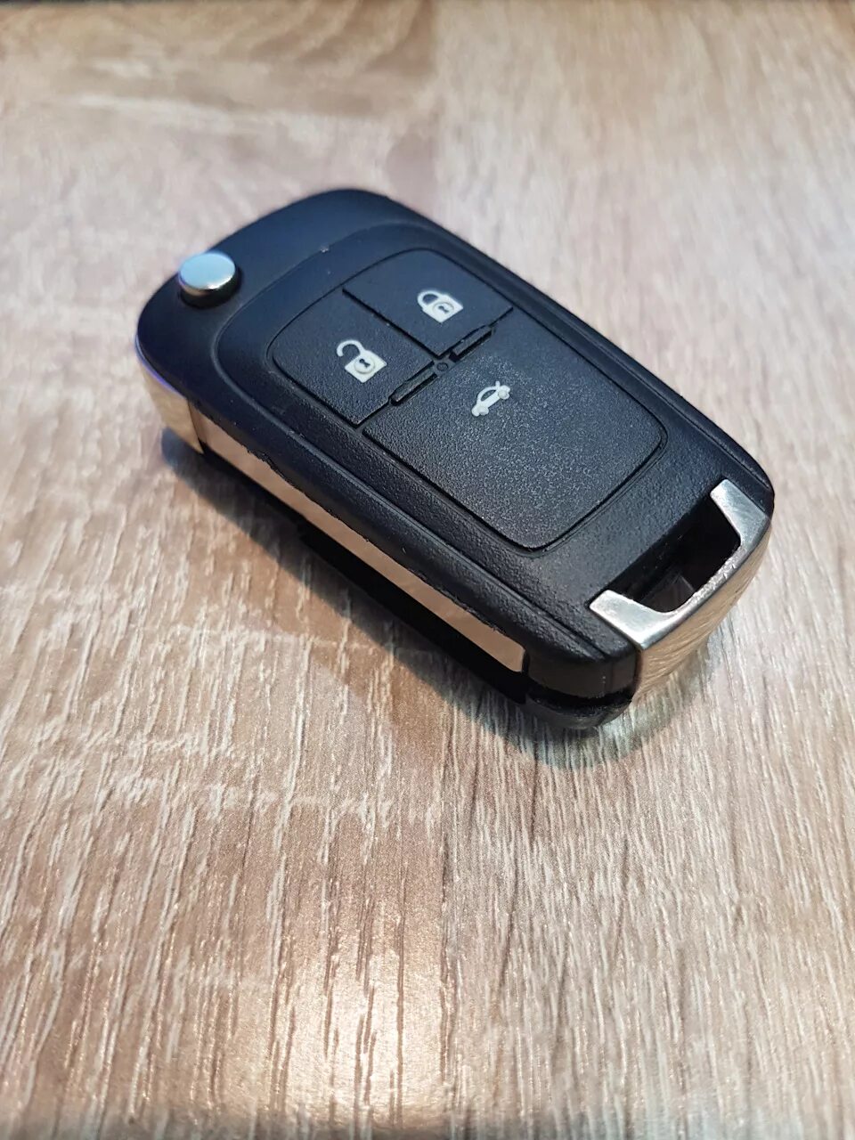 Opel astra, 2013 ключ. Поменять ключ на опеле. Ключ опель астра j. Ключ зажигания опель астра. Кнопки для ключа опель астра j.