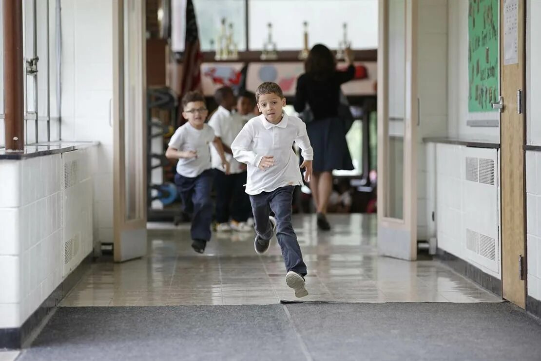 Since leaving school. Дети бещцт со школы. Leaving School. Картинка leave School. Kids leaving School.