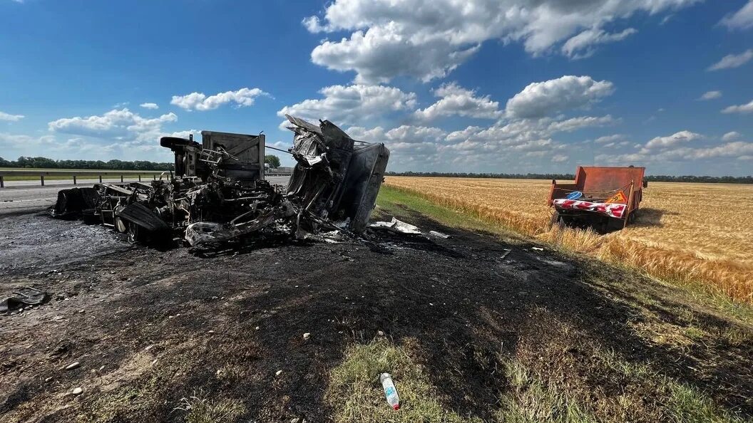 Авария 52 километр кропоткин фото Один человек погиб и двое пострадали в ДТП с легковушками на Кубани