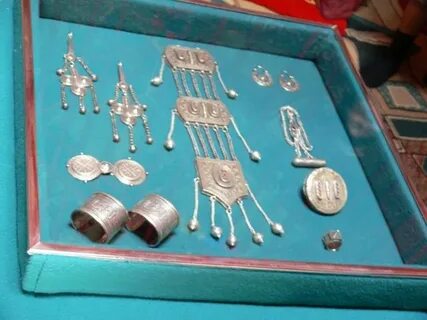 Мәскеулік эскорттар 10 адамға дейін топтық секс ұсынады